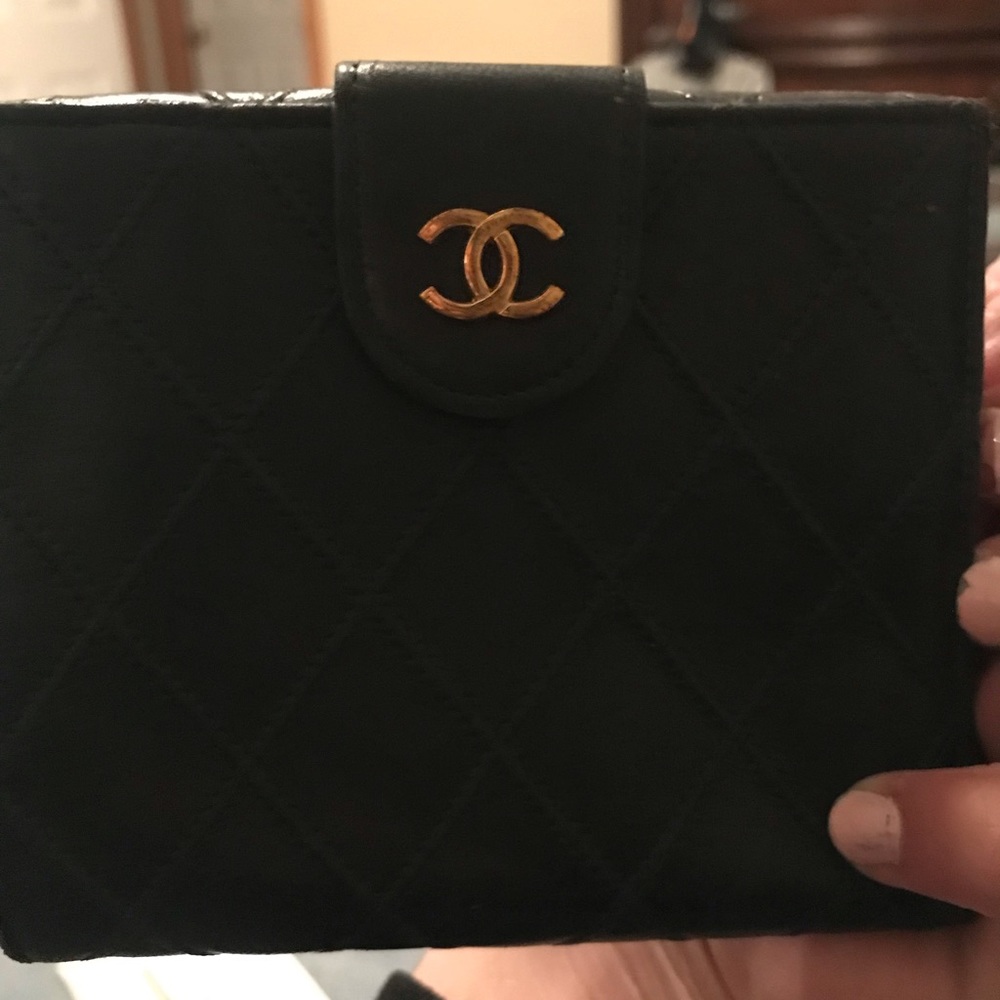 Chanel wallet